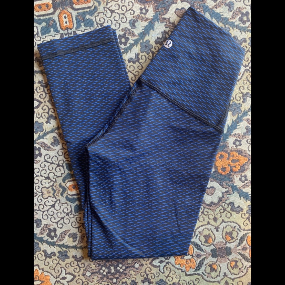 Lululemon cropped high waisted leggings